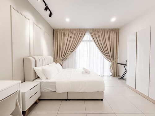 Dorsett Waterfront Subang by Manhattan