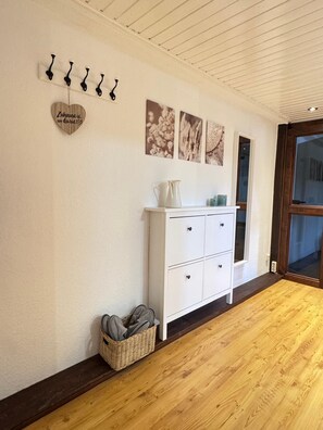 Interior - Stylish apartment by the city park (Schöningen)