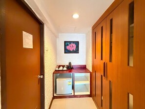 Interior - Scenic Suite with Balcony and Pool View (Tambon Patong)