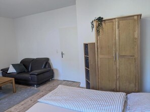 1 habitación, wifi gratis y ropa de cama 