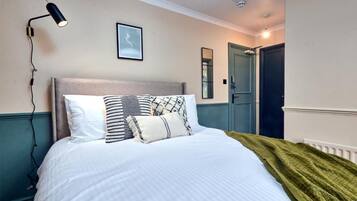 Superior Double Room, City View