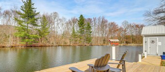Private Lake, Hot Tub & Sauna: Poconos Retreat