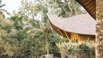 Bamboo Villa with Private Pool | Garden view