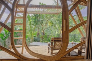 Bamboo Villa with Private Pool - Aura Cendana Hill Sidemen by AGATA (Selat)