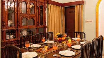 Villa Deluxe | Ristoranti