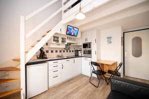 Fridge, microwave, oven, dishwasher - Stunning sea view for 2 adults / 2 children (Les Sables-d´Olonne)