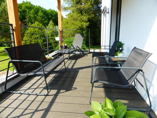 Comfortable vacation apartment with jacuzzi, near a quiet forest, 5 minutes from the castle