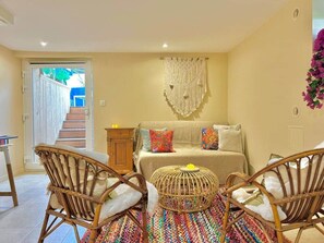 TV, ping pong - Casa Nomade - Jacuzzi & Terrace - Near Mulhouse (Baldersheim)
