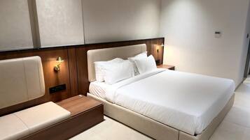 Desk, laptop workspace, free WiFi, wheelchair access