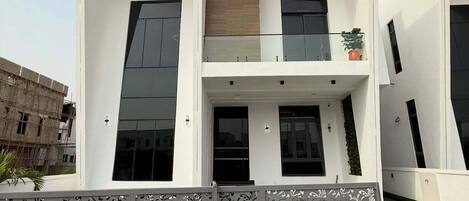 บริเวณภายนอก