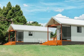 Exterior - Elsie Cabin | Saumarez Homestead (Armidale Regional Council)