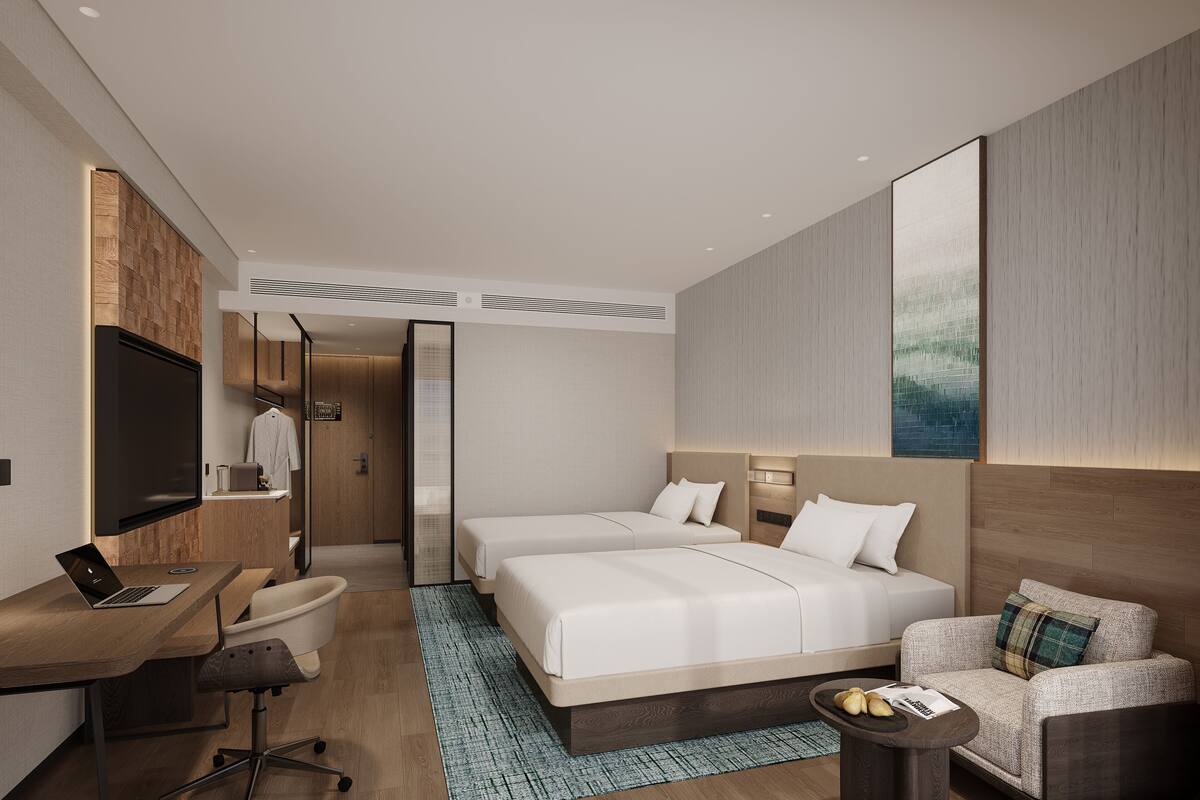 Basic tvåbäddsrum - utsikt mot staden