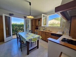 Private kitchen - Villa Joseli /Private pool/6 guests (Oletta)