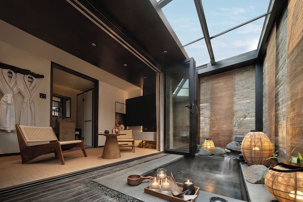Doppia Superior, 1 letto king, bagno privato, vista cortile | Spa