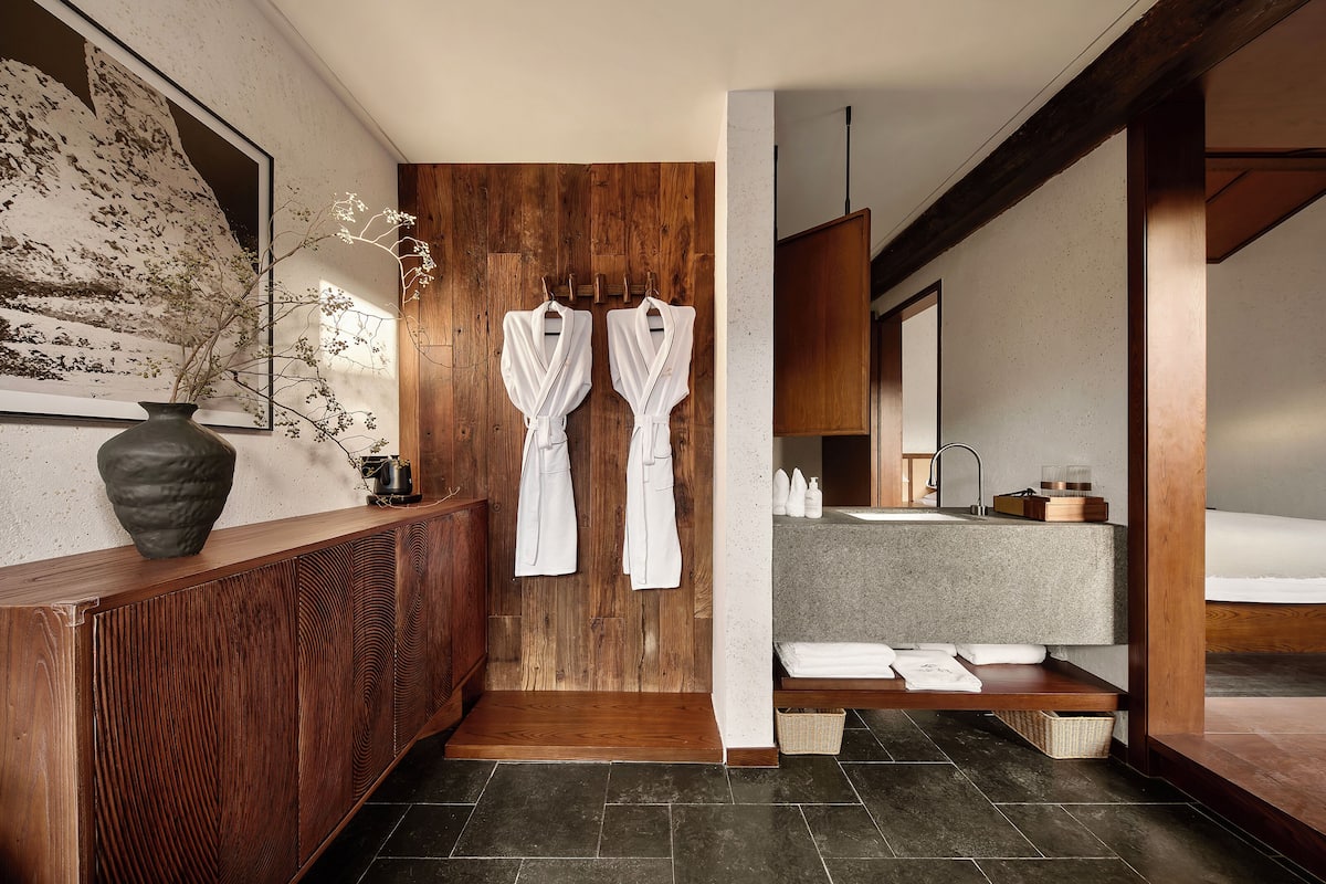 高級雙人房, 1 張特大雙人床, 私人浴室, 庭園景