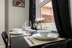 تناول الطعام