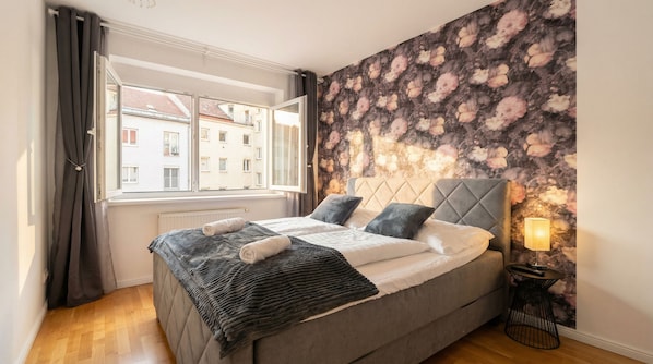 Basic Apartment - Central Vienna Modern 1BR Apt Balcony (Wien)