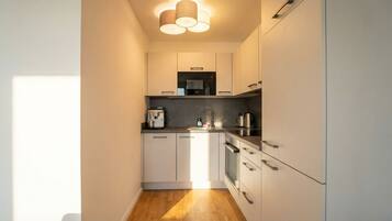 Basic Apartment | Private kitchen