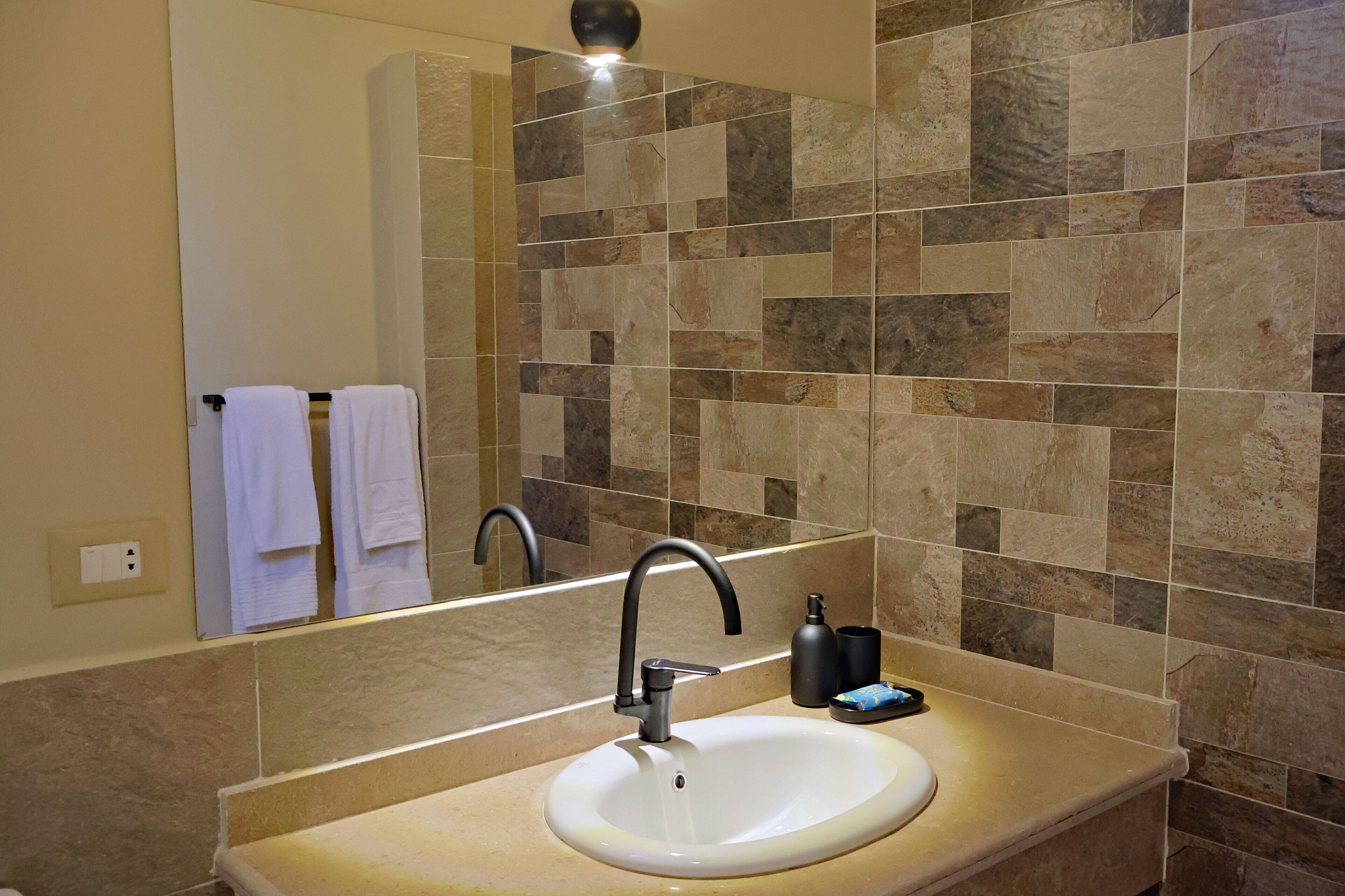 Suite, Balcony, Ground Floor | Bathroom