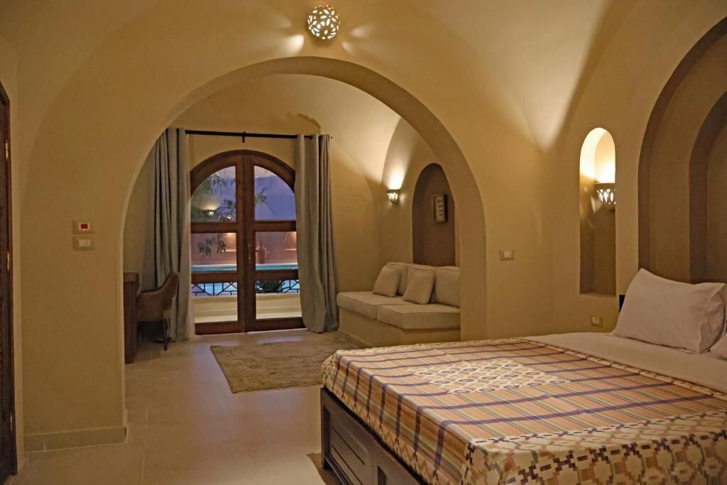 Suite, Balcony, Ground Floor