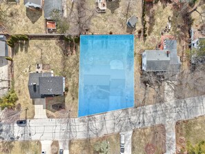 Pool - Ultimate GB Stay-Titletown- Near Park (Green Bay)