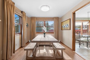 Dining - Ultimate GB Stay-Titletown- Near Park (Green Bay)