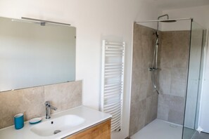 Shower - La villa Cigalière, pets welcome (Tulette)