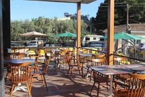 Outdoor dining - Grand Gazella Delux Otel (Erdek)