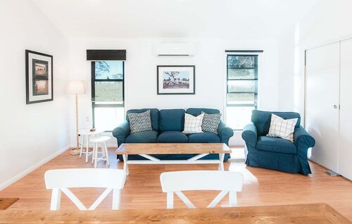 Mary Cabin | Saumarez Homestead