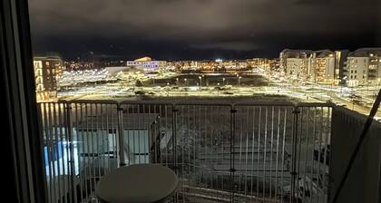 Stylish luxury suite with magical golf views near the city