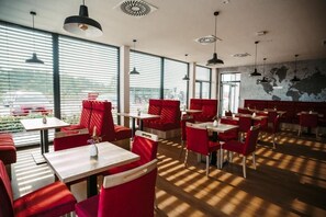 Dining - Pension JASOPA (Pardubice)