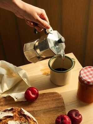 Alimentos y bebidas