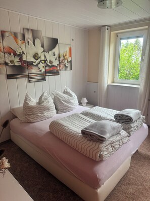 1 chambre, accès au Wi-Fi (inclus), literie fournie