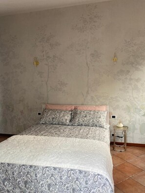 Room - Apartment 'Casa L'approdo' with Shared Garden and Balcony (Bocca di Magra-la Ferrara)