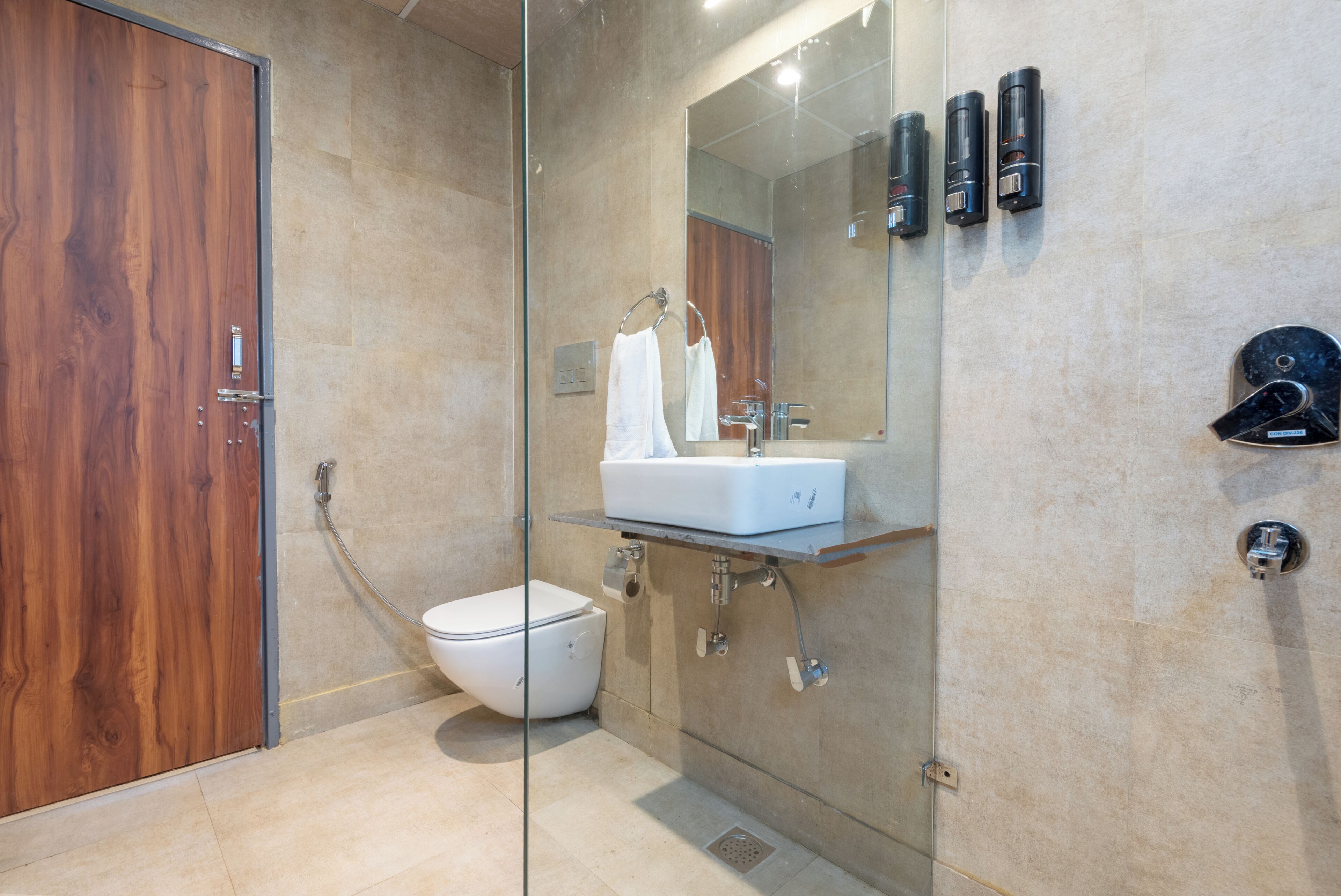 Superior Room, Mountain View | Bathroom | Shower, free toiletries, towels