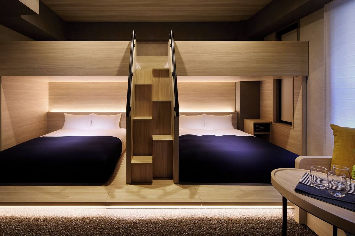 Superior 6 Beds - Bunk Style, Non Smoking