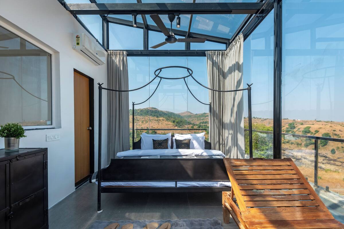 Luxe villa, uitzicht op heuvels