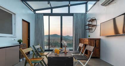 ELIVAAS White House 7BHK Villa