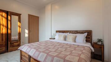 Luxury Villa, Hill View