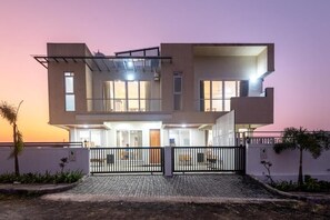 Luxe villa, uitzicht op heuvels | Exterieur