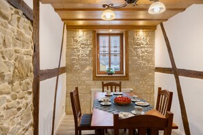 Dining - Apartment 'Stadthaus' with Private Terrace, Balcony and Wi-Fi (Mellrichstadt)