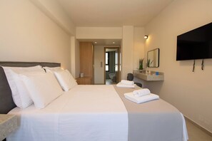 3 bedrooms, WiFi, bed sheets - Comfort villa with private pool in two villas complex (Agios Onoufrios)