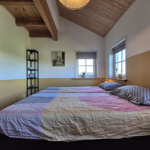 Room - Unique vacation home at the Mill with stunning views of the polder (Alphen aan den Rijn)