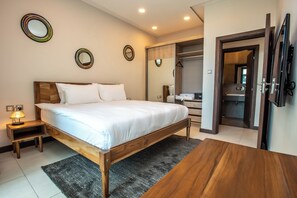 2 bedrooms, in-room safe, iron/ironing board, WiFi - Modern 2 Bedroom Westlands Nairobi,  with AC, Rooftop Pool, Gym, Squash Court (Nairobi)