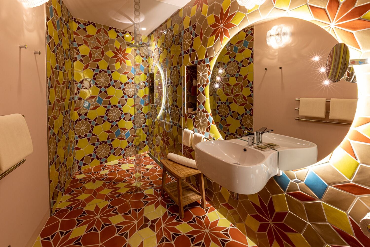 Superior Double Room | In-room safe, soundproofing, iron/ironing board, free WiFi