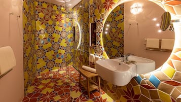 Superior Double Room | In-room safe, soundproofing, iron/ironing board, free WiFi