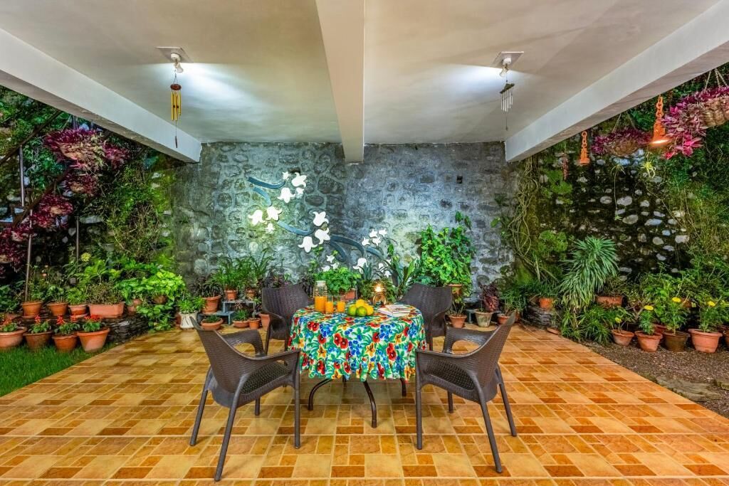 Deluxe Villa, Balcony, City View | Outdoor dining