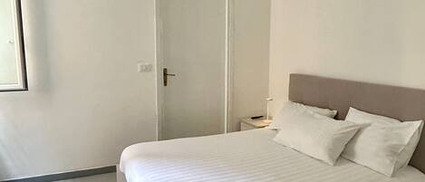 3 室のベッドルーム、WiFi、ベッドシーツ