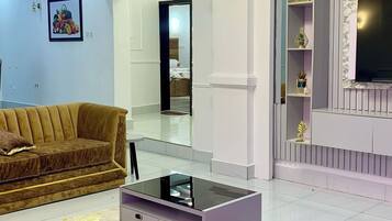 Economy Apartment, Balcony, City View | Living area