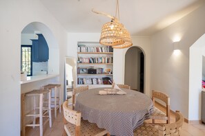 Dining - Holiday Home 'Bosc' with Sea View, Private Pool and Wi-Fi (Pals)